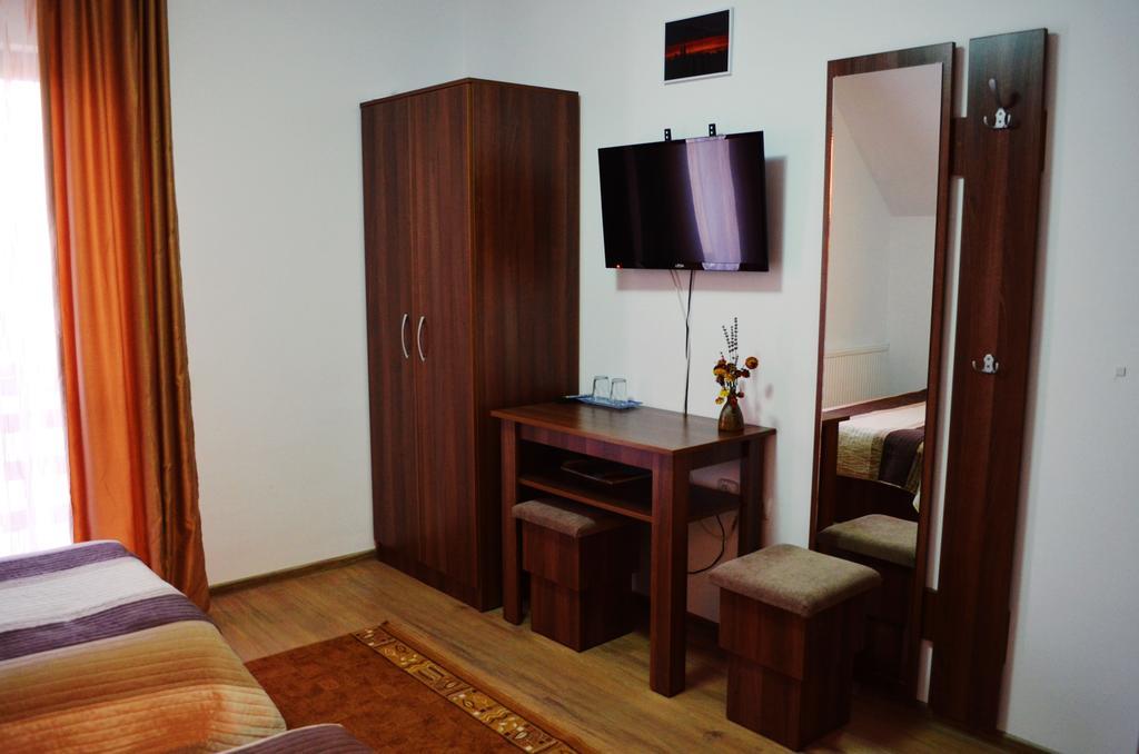 Pensiunea Ana Odoreu Ngoại thất bức ảnh